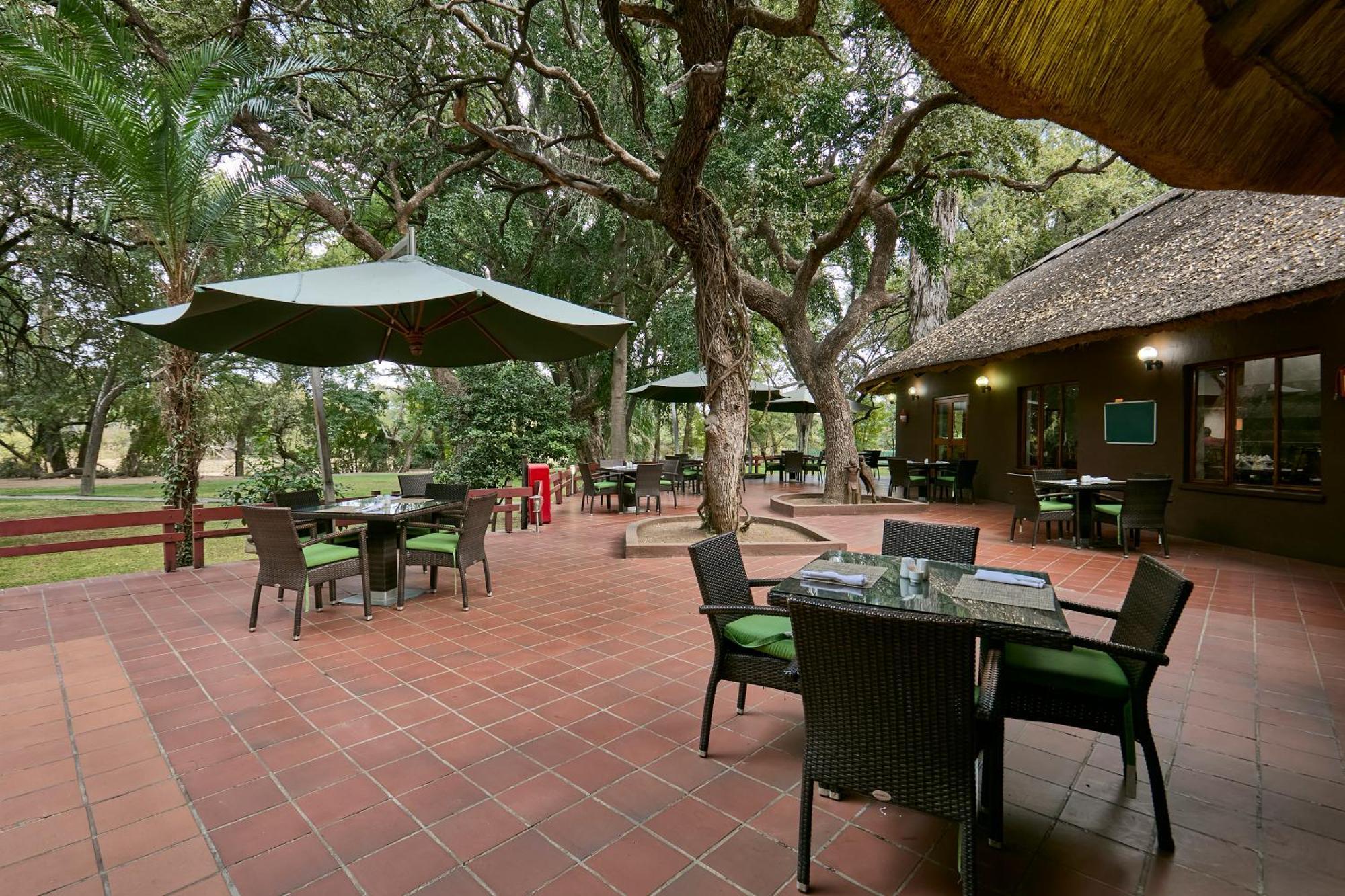Cresta Marang Gardens Hotel Francistown Eksteriør bilde